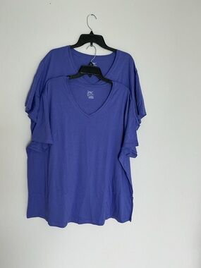 Just My Size Short Sleeve V-Neck Tee in Purple